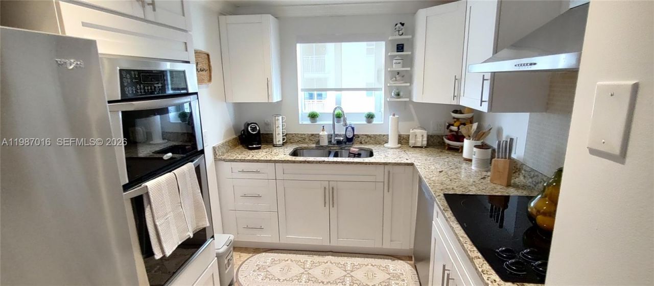 170 SE 14th St , Unit 2805, Miami, FL 33131 Photo