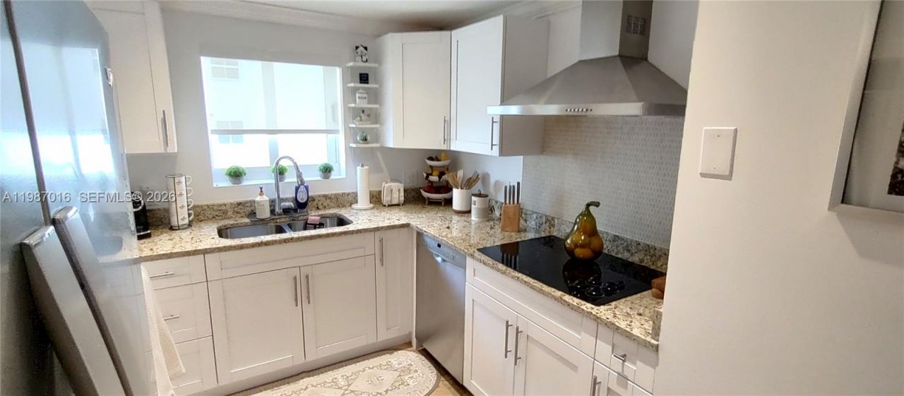 170 SE 14th St , Unit 2805, Miami, FL 33131 Photo