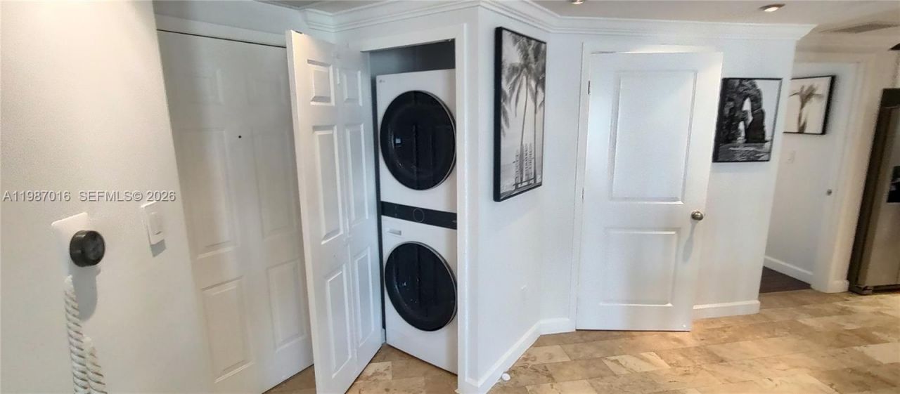 170 SE 14th St , Unit 2805, Miami, FL 33131 Photo