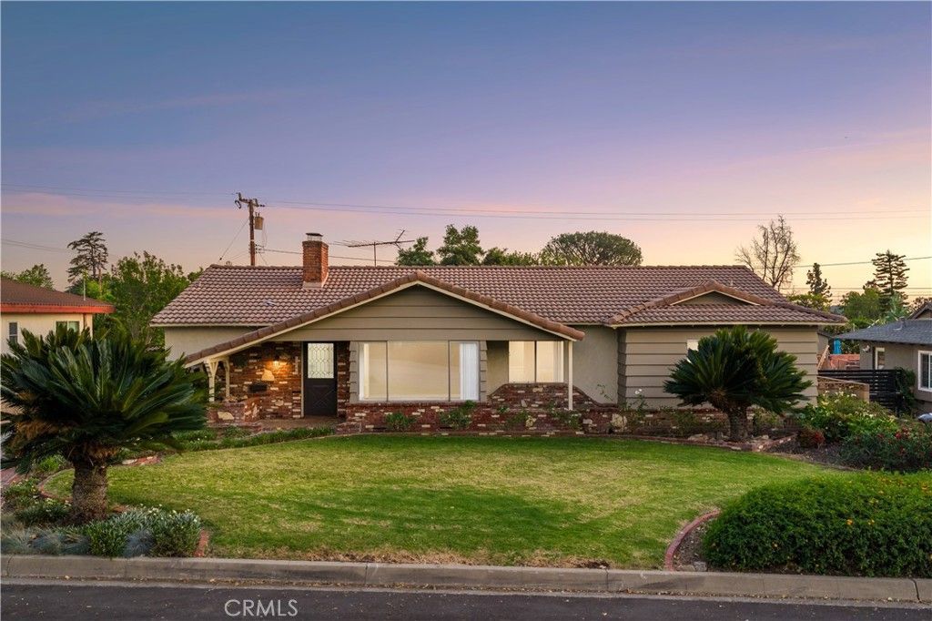 1048 E Comstock Avenue, Glendora, CA 91741 Main Photo