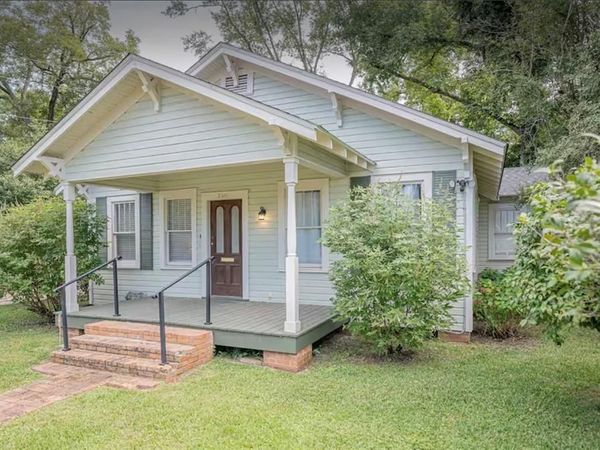 2301 HILL Street , Alexandria, LA 71301
