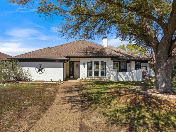 1507 Sugar Creek Drive, Carrollton, TX 75007