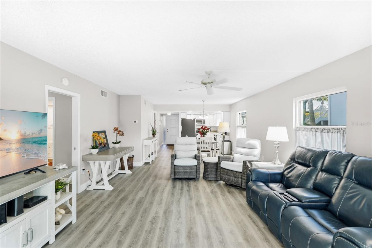 600 Manatee Avenue, Unit 116, Holmes Beach, FL 34217 Photo