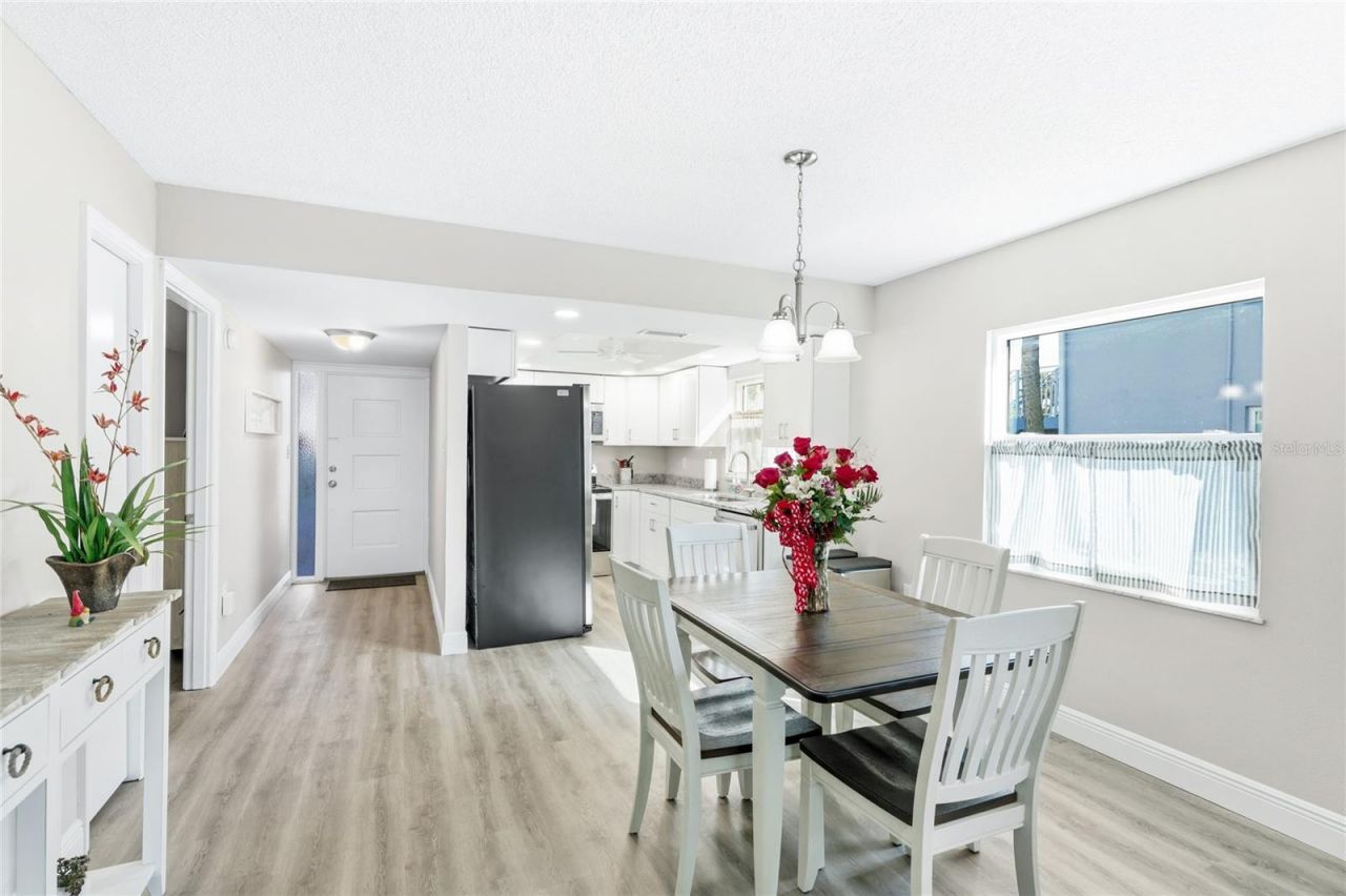 600 Manatee Avenue, Unit 116, Holmes Beach, FL 34217 Photo