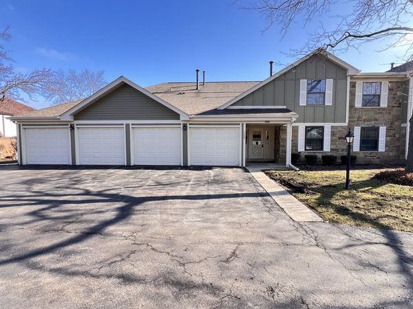 1542 Heather Court , Unit A2, Wheeling, IL 60090