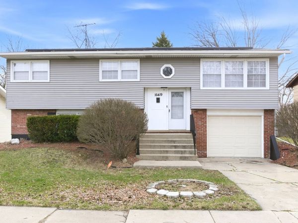 16419 Woodlawn West Avenue , South Holland, IL 60473