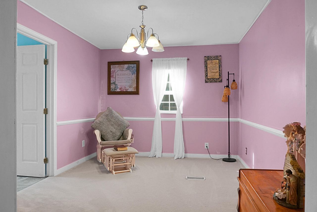 274 Rae Lane Photo 100