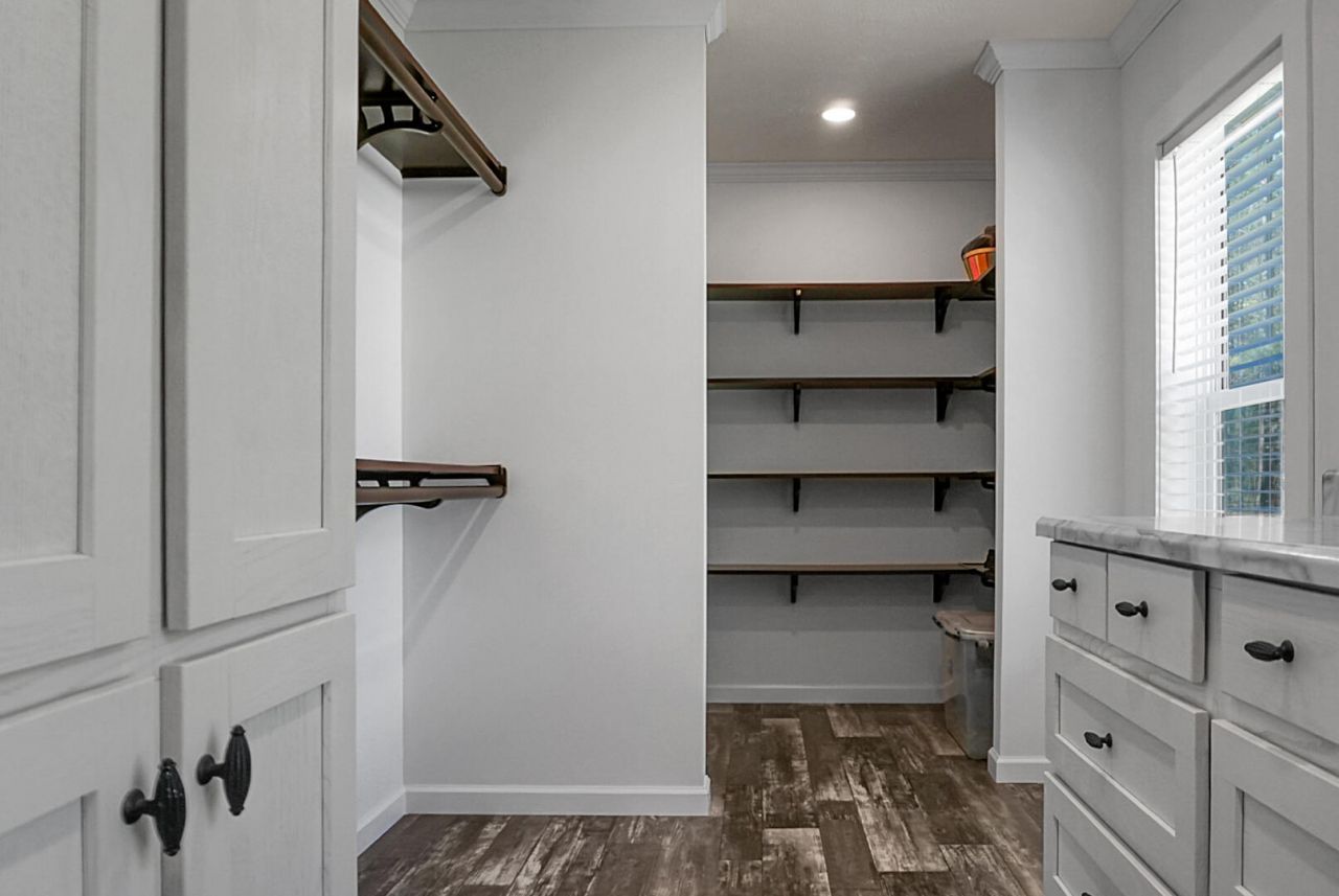 274 Rae Lane Photo 33