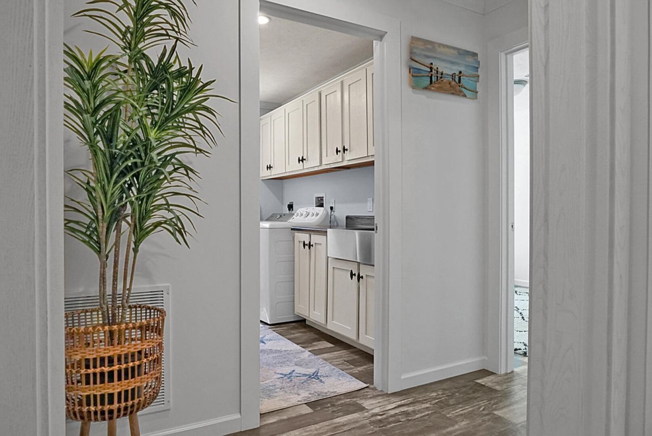 274 Rae Lane Photo 45