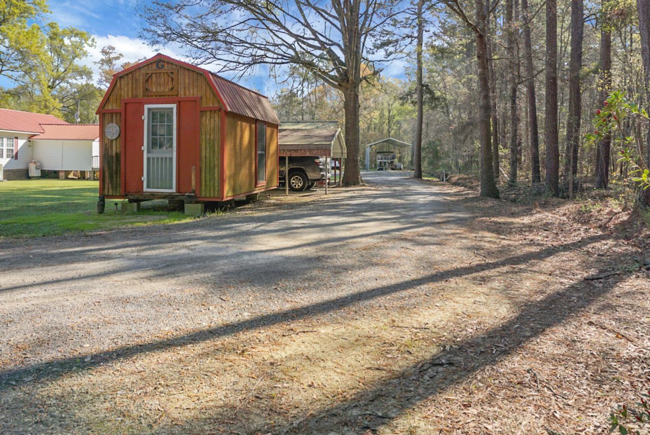 274 Rae Lane Photo 6