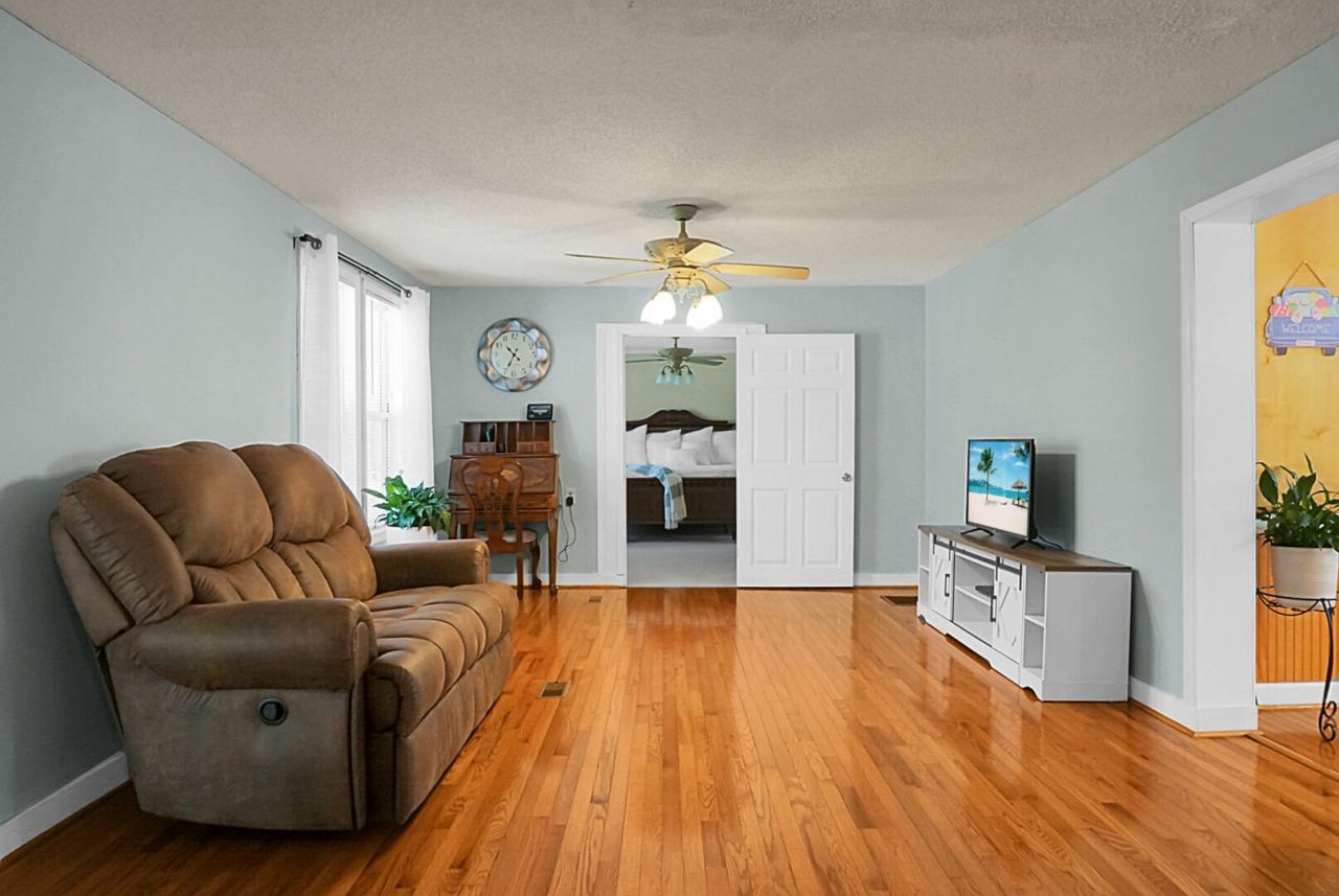 274 Rae Lane Photo 78