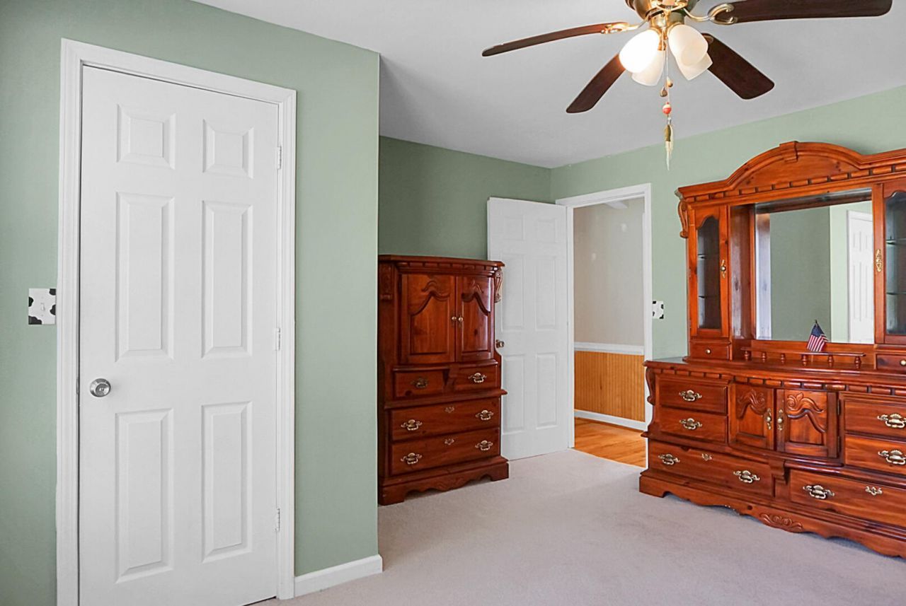 274 Rae Lane Photo 95