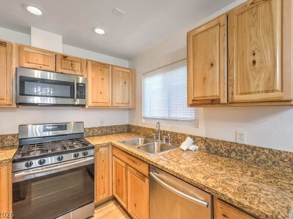 6368 Youngmont Avenue, Las Vegas, NV 89103