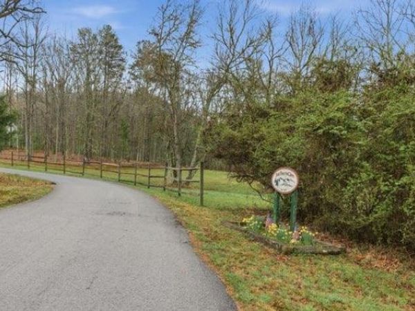 318 Wilmot Fabus Mountain Road, Blairsville, GA 30512