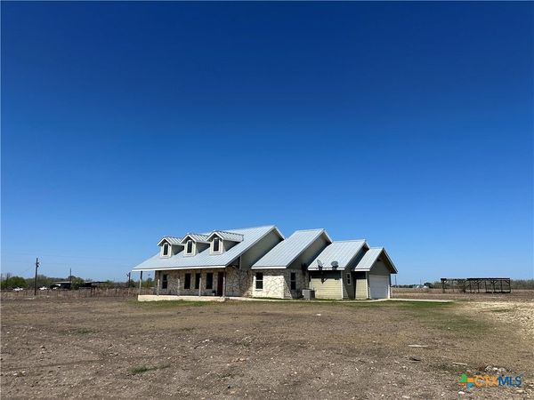 4355 SE River Road , Martindale, TX 78655