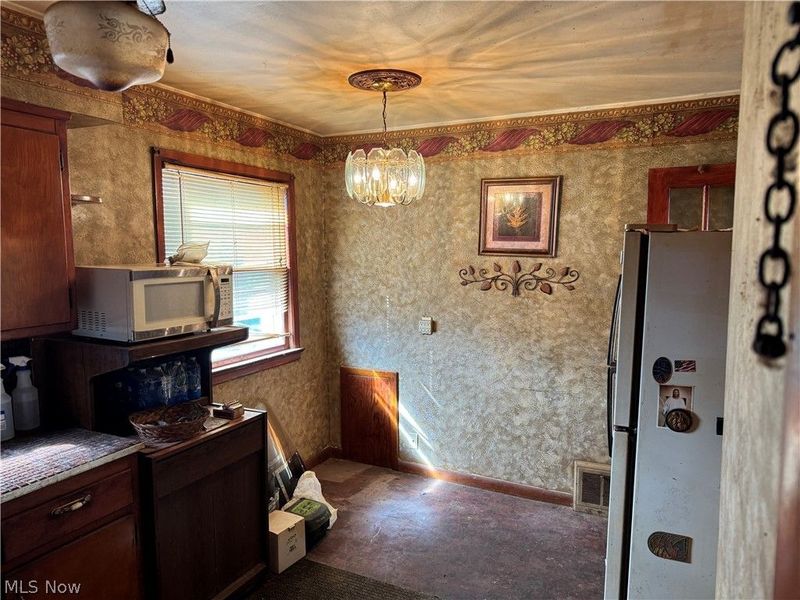 30102 Mildred Drive, Willowick, OH 44095 Photo 10