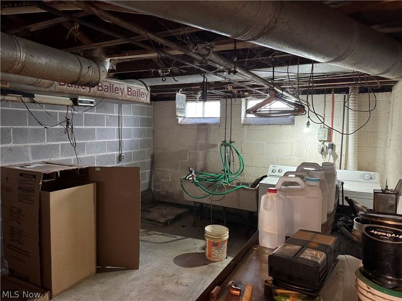 30102 Mildred Drive, Willowick, OH 44095 Photo 11