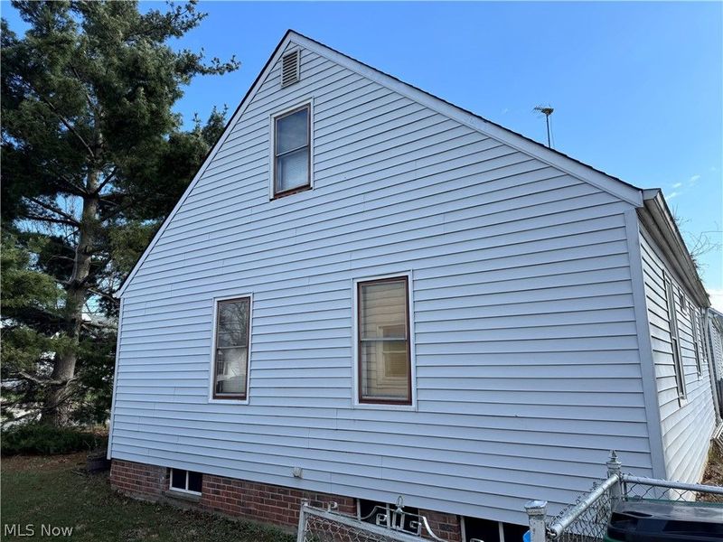 30102 Mildred Drive, Willowick, OH 44095 Photo 2