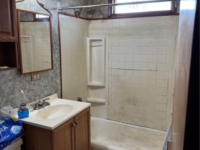 30102 Mildred Drive, Willowick, OH 44095 Photo 8