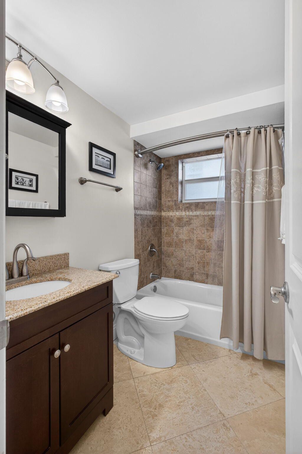 3640 N Ocean Drive, Unit 327, Riviera Beach, FL 33404 Photo