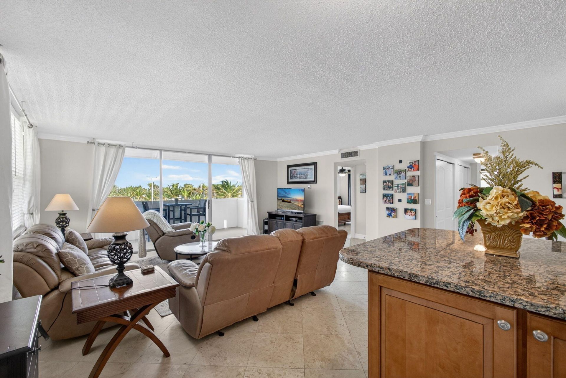 3640 N Ocean Drive, Unit 327, Riviera Beach, FL 33404 Photo