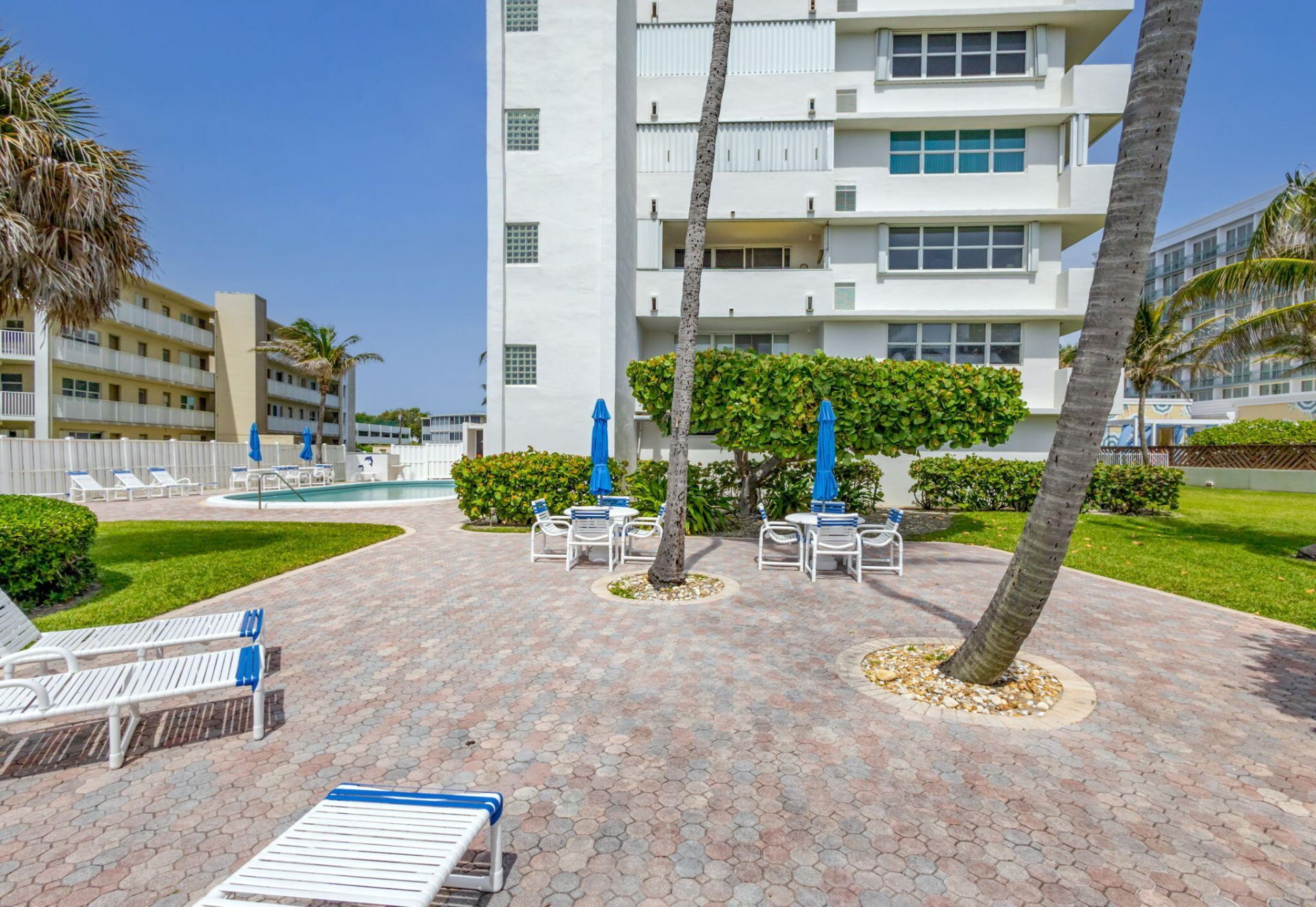 3640 N Ocean Drive, Unit 327, Riviera Beach, FL 33404 Photo