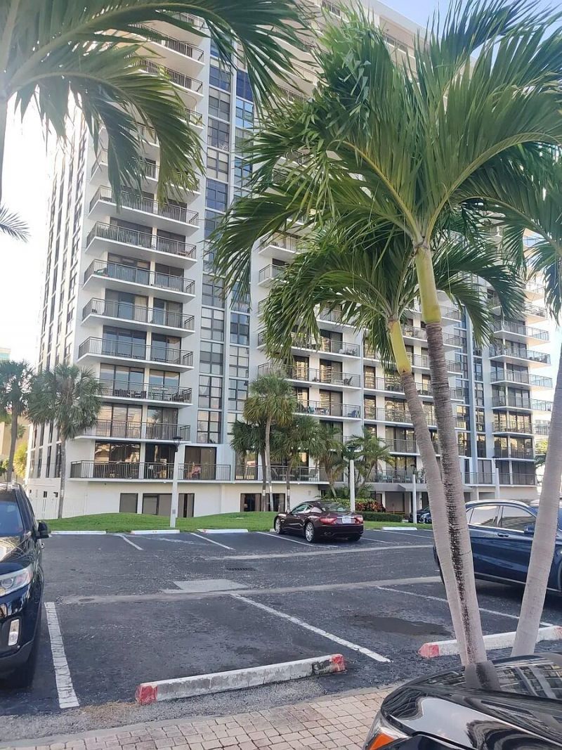 3031 N Ocean Boulevard, Unit 805, Fort Lauderdale, FL 33308 Photo