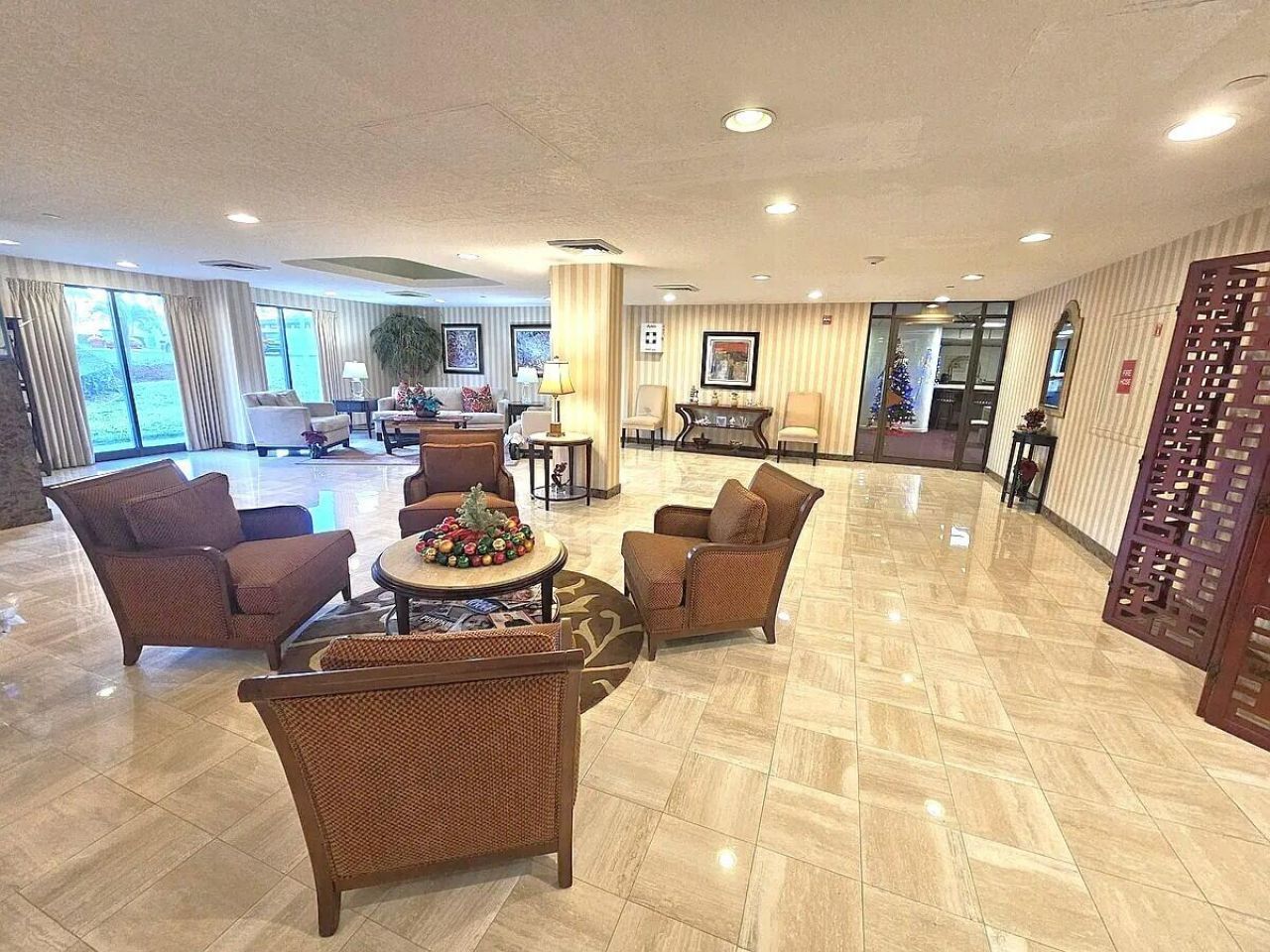 3031 N Ocean Boulevard, Unit 805, Fort Lauderdale, FL 33308 Photo