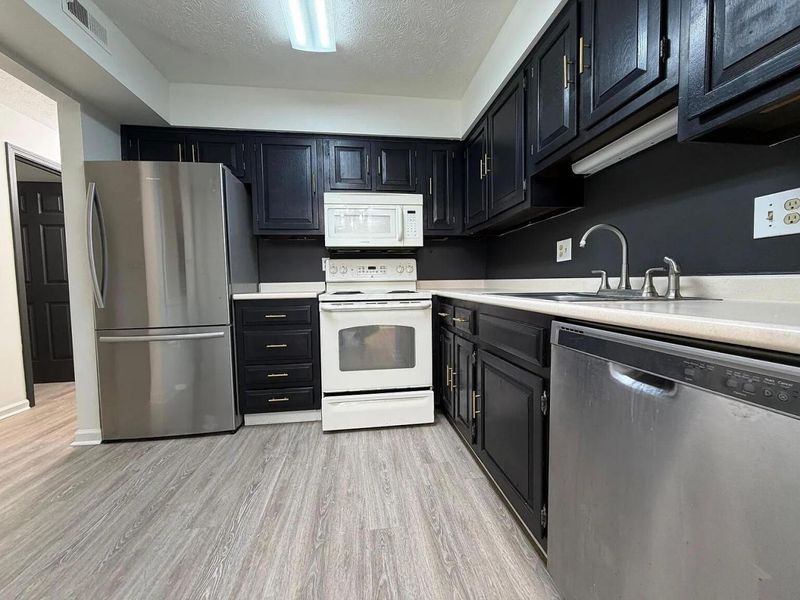 5285 Portland Street, Unit 204, Columbus, OH 43235 Photo 5