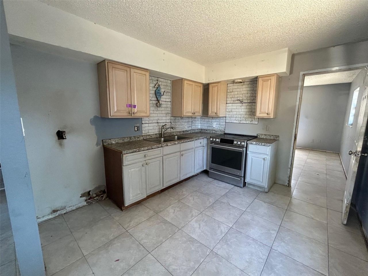 1508 54th Avenue Drive W, Bradenton, FL 34207 Photo