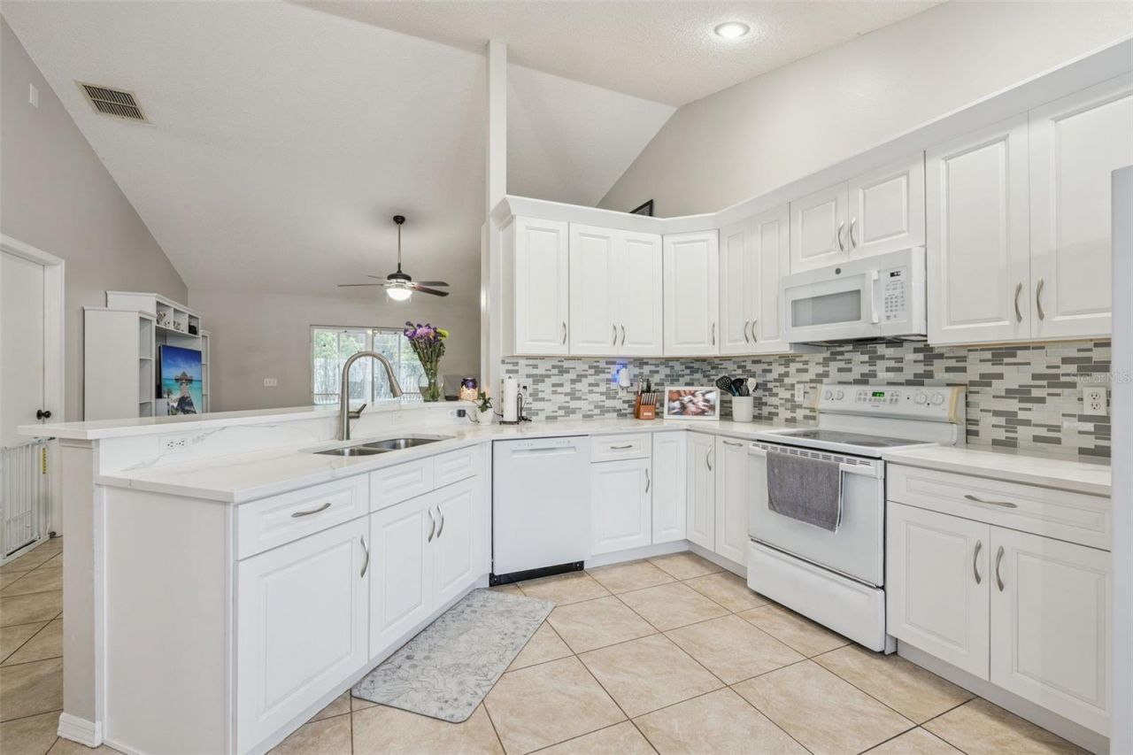 190 Kelly Circle, Sanford, FL 32773 Photo