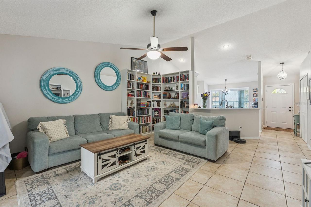 190 Kelly Circle, Sanford, FL 32773 Photo