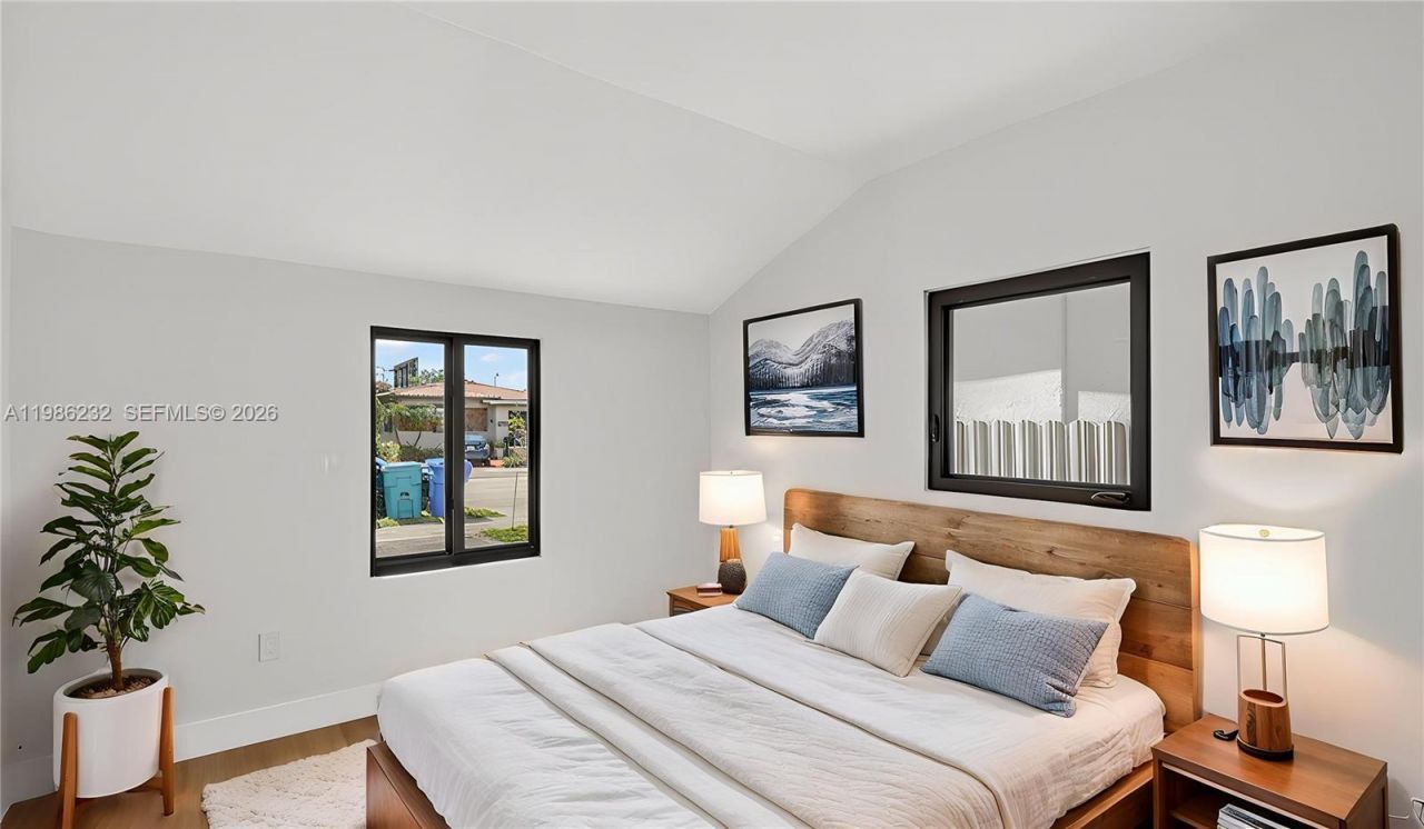 3135 SW 7th St , Miami, FL 33135 Photo