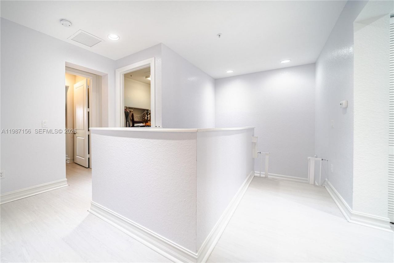 11674 SW 13th Ln , Unit 1674, Pembroke Pines, FL 33025 Photo