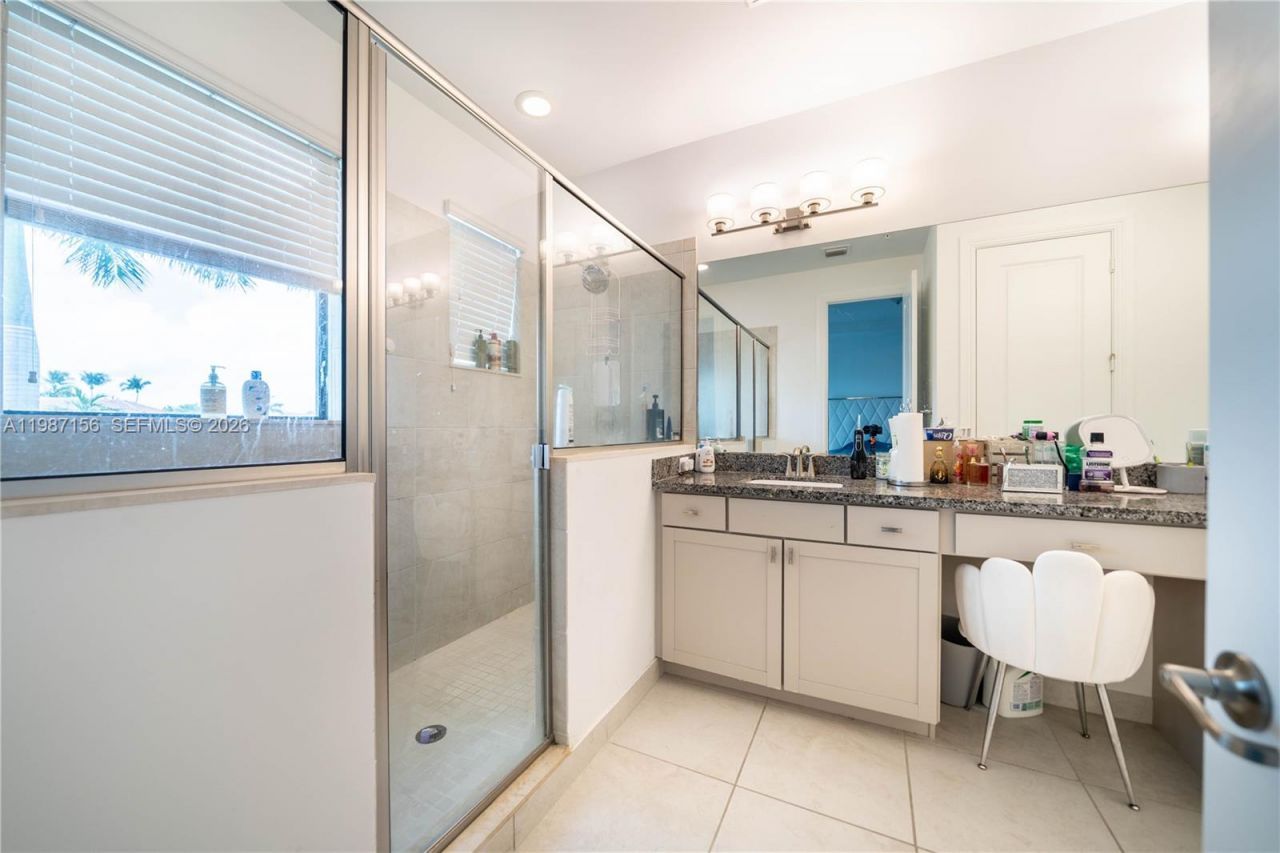 11674 SW 13th Ln , Unit 1674, Pembroke Pines, FL 33025 Photo