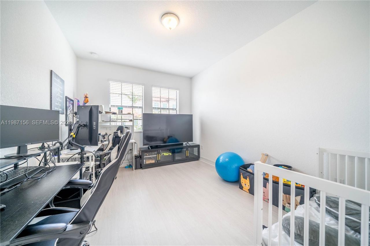 11674 SW 13th Ln , Unit 1674, Pembroke Pines, FL 33025 Photo