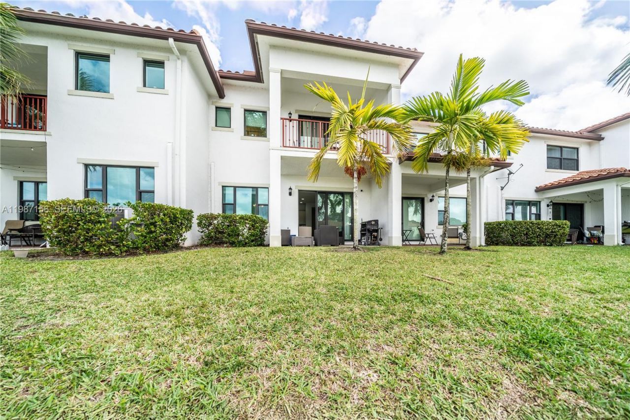 11674 SW 13th Ln , Unit 1674, Pembroke Pines, FL 33025 Photo