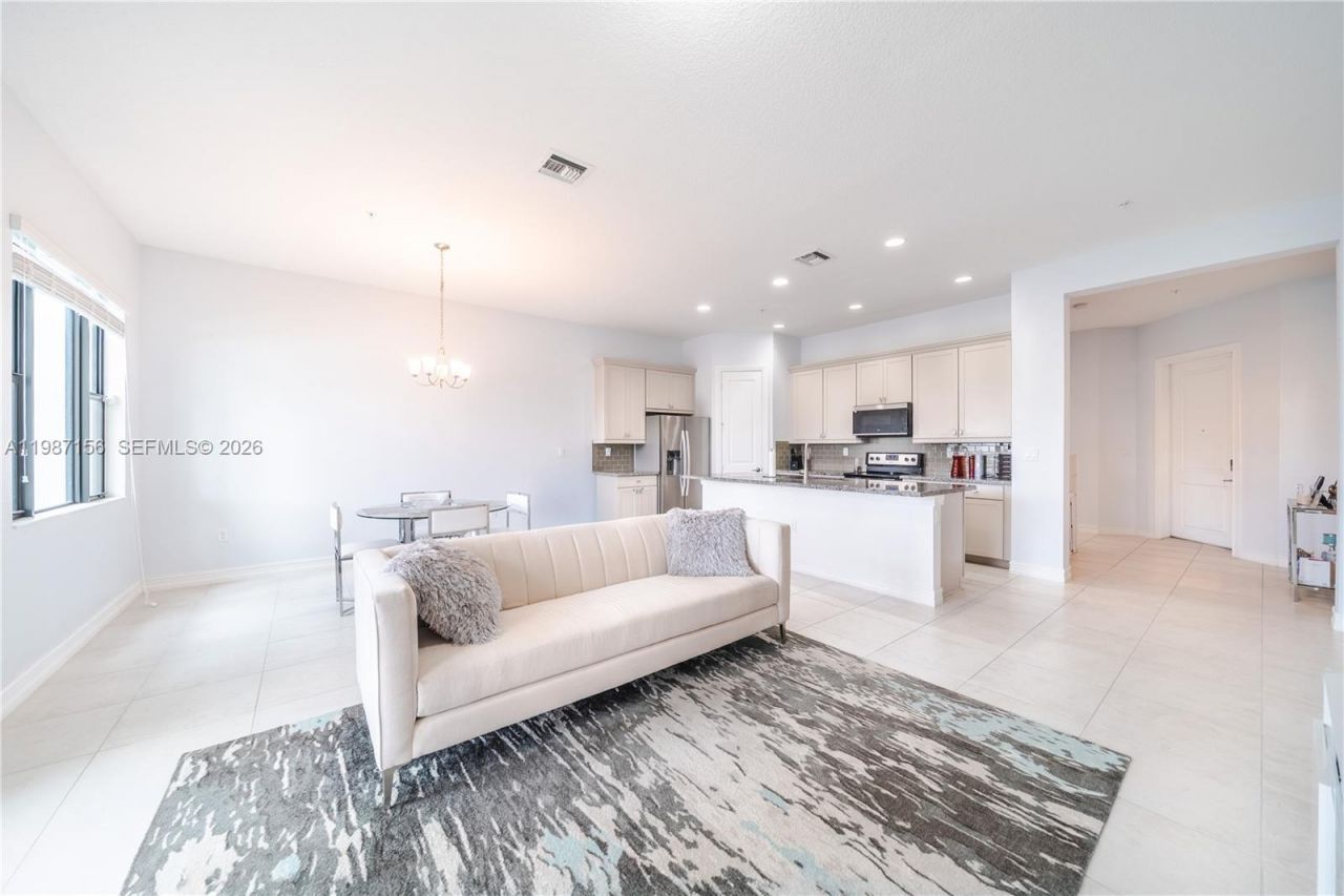 11674 SW 13th Ln , Unit 1674, Pembroke Pines, FL 33025 Photo