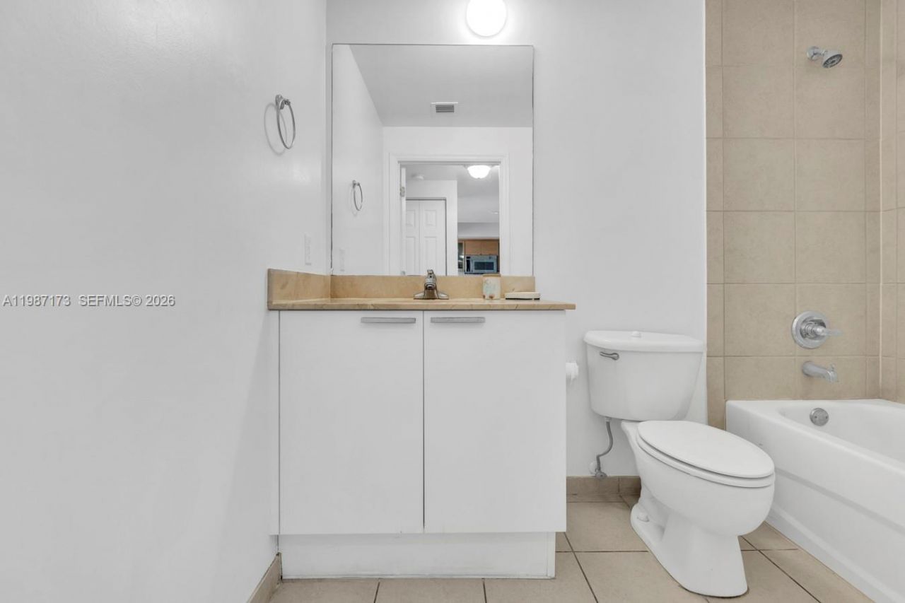 140 S Dixie Hwy , Unit 403, Hollywood, FL 33020 Photo