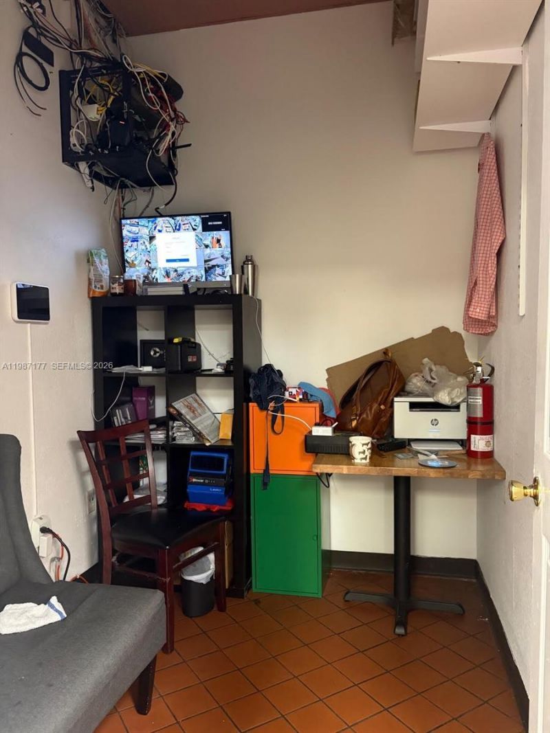 Main Road , Weston, FL 33327 Photo