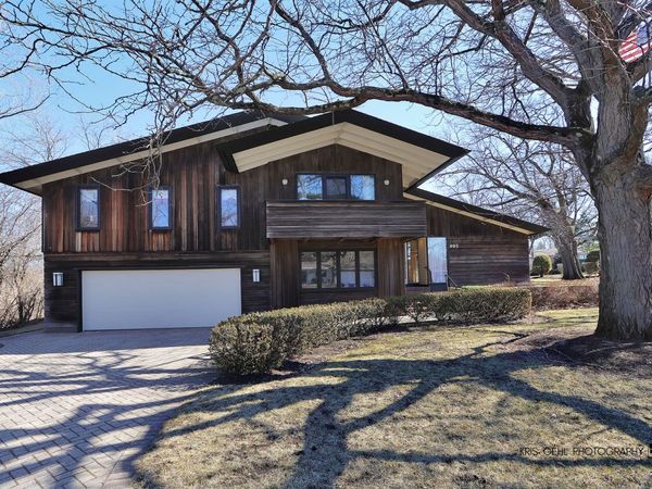 995 Norman Avenue , Gurnee, IL 60031