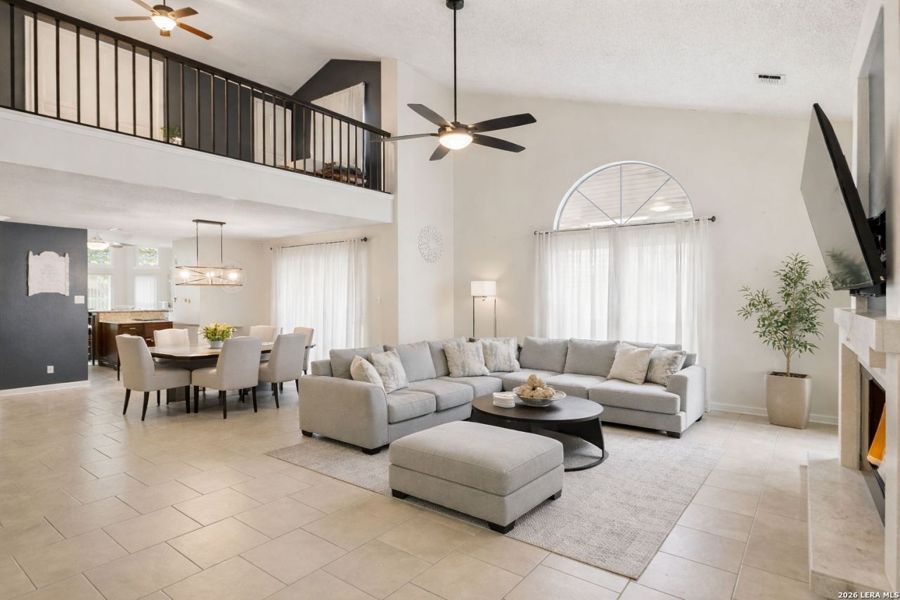 8741 Serene Ridge, San Antonio, TX 78239 Main Photo