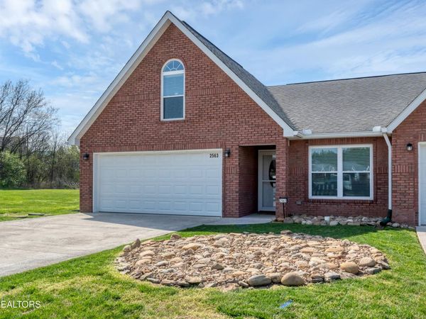 2563 Keeneland Drive, Maryville, TN 37803