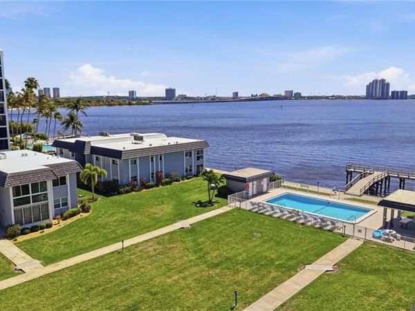 3374 N Key DR, Unit E5, NORTH FORT MYERS, FL 33903