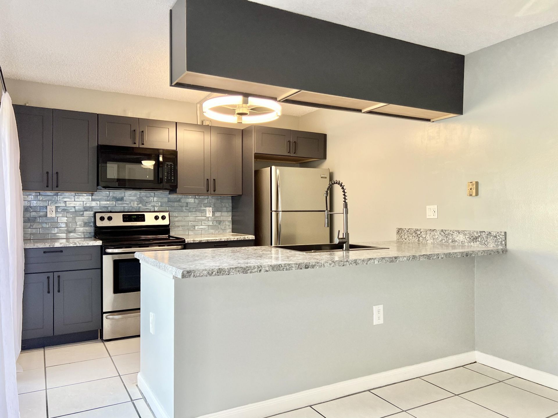 7206 72nd Way, West Palm Beach, FL 33407 Photo