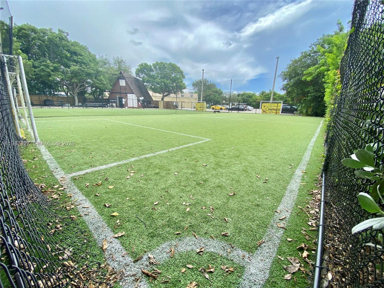 6330 SW 79th St , Unit 18, South Miami, FL 33143 Photo