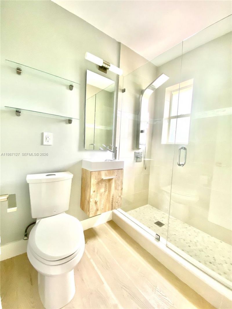 6330 SW 79th St , Unit 18, South Miami, FL 33143 Photo