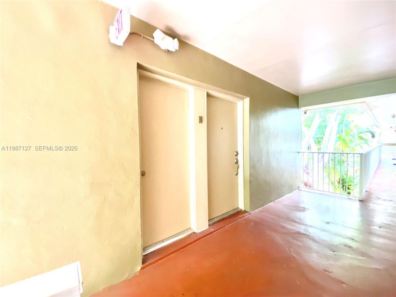 6330 SW 79th St , Unit 18, South Miami, FL 33143 Photo