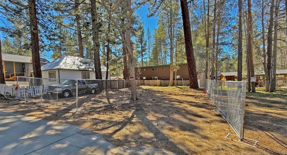 1068 Reno Avenue, South Lake Tahoe, CA 96150 Photo