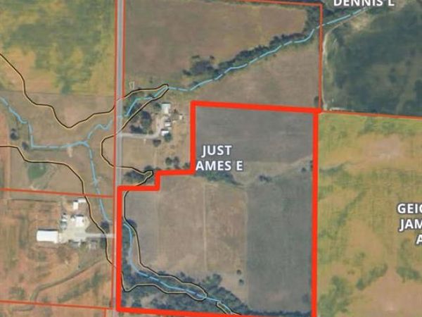 15422 Diamond Springs , Sandoval, IL 62882